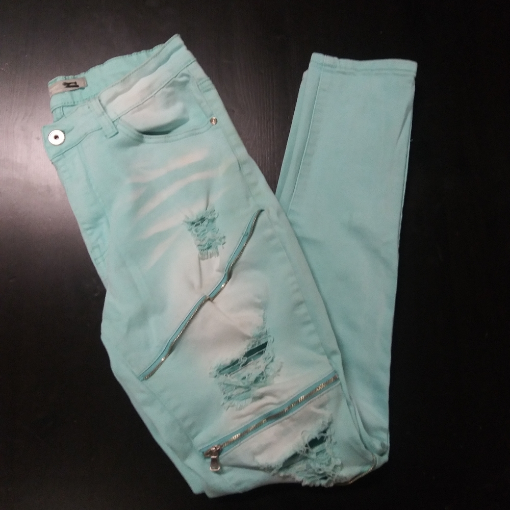 Blue Topic | Edgy Distressed Ripped Jeans - Picture 6 of 8